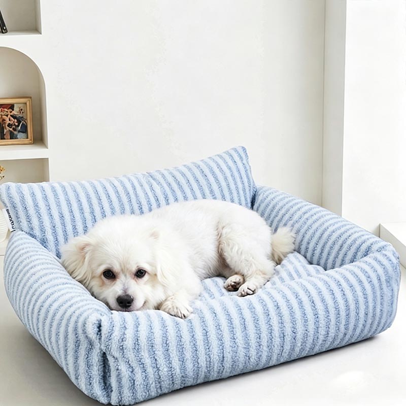 Cama para mascotas a rayas