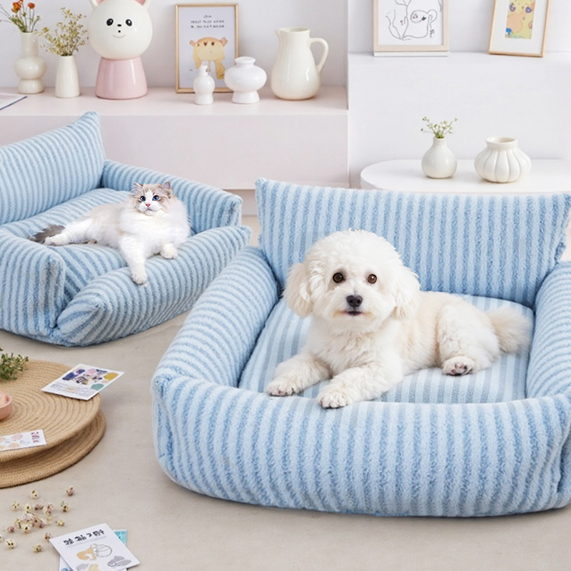 Cama para mascotas a rayas